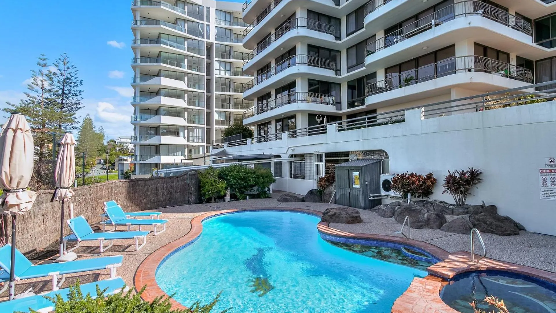 Chateau Royale Unit 36 Gold Coast Apartment